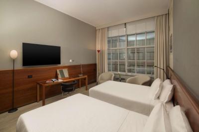NH Torino Lingotto Congress Hotel 3 NH Torino Lingotto Congress Hotel 3