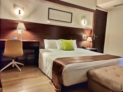 Weston Suites Hotel 7 Weston Suites Hotel 7