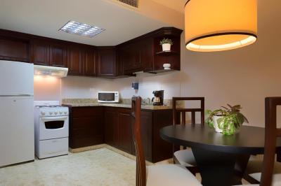 Plaza Florida Suites Hotel 6 Plaza Florida Suites Hotel 6