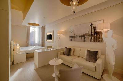 Palazzo Barocci 5 Palazzo Barocci 5