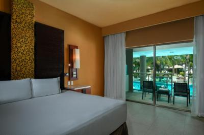 Generations Riviera Maya Family Resort Catamarán, Water park & More Inclusive 4 Generations Riviera Maya Family Resort Catamarán, Water park & More Inclusive 4