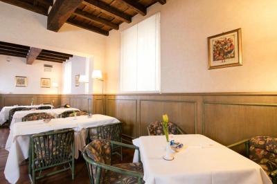 Albergo Delle Notarie 10 Albergo Delle Notarie 10