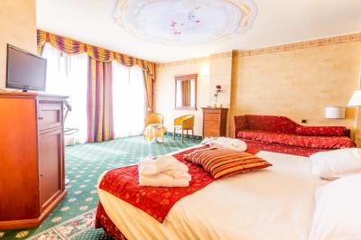 Hotel Cristallo 5 Hotel Cristallo 5