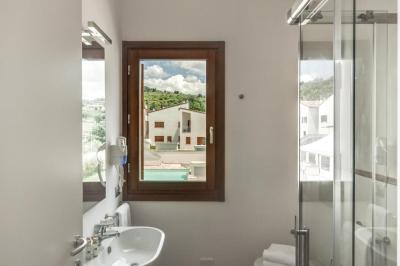 The Florence Hills Resort & Wellness 8 The Florence Hills Resort & Wellness 8