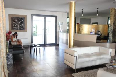 OneMhotel 3 OneMhotel 3