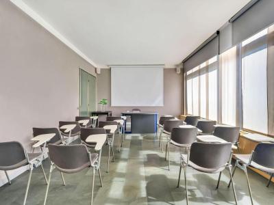 B&B HOTEL Milano La Spezia 2 B&B HOTEL Milano La Spezia 2