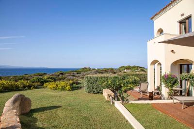 Mangia's Santa Teresa Sardinia, Curio Collection by Hilton 2 Mangia's Santa Teresa Sardinia, Curio Collection by Hilton 2