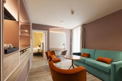 Adesso Hotel 3 Adesso Hotel 3