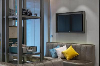 The Regency, Rome, a Tribute Portfolio Hotel 9 The Regency, Rome, a Tribute Portfolio Hotel 9