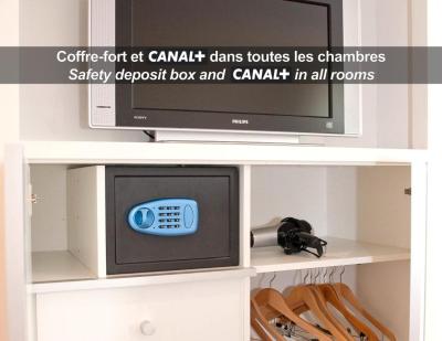 HÔTEL LA FERME DE BOURRAN RODEZ - parking privé gratuit 2 HÔTEL LA FERME DE BOURRAN RODEZ - parking privé gratuit 2