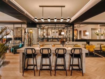 Marty Hotel Bordeaux - Tapestry Collection by Hilton 10 Marty Hotel Bordeaux - Tapestry Collection by Hilton 10