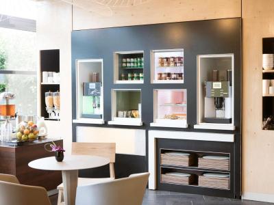 Novotel Suites Cannes Centre 9 Novotel Suites Cannes Centre 9