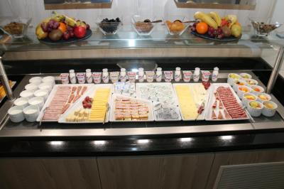 GOLDEN TULIP CANNES HOTEL de PARIS 4 GOLDEN TULIP CANNES HOTEL de PARIS 4