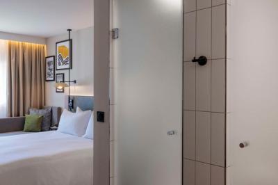 Hilton Garden Inn Marseille Provence Airport 2 Hilton Garden Inn Marseille Provence Airport 2