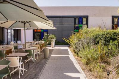 Holiday Inn - Marseille Airport by IHG 3 Holiday Inn - Marseille Airport by IHG 3