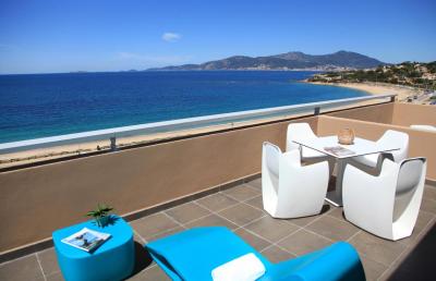 Radisson Blu Resort & Spa, Ajaccio Bay 8 Radisson Blu Resort & Spa, Ajaccio Bay 8