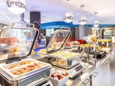 Mercure Paris Massy Gare TGV 2 Mercure Paris Massy Gare TGV 2