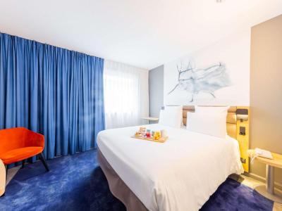 Mercure Paris Massy Gare TGV 4 Mercure Paris Massy Gare TGV 4