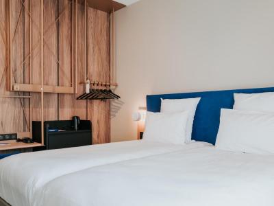 Mercure Brest Centre Port 2 Mercure Brest Centre Port 2