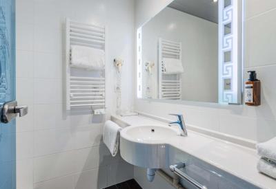 B&B HOTEL Colmar Liberté 4 étoiles 6 B&B HOTEL Colmar Liberté 4 étoiles 6
