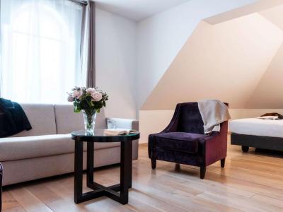 Mercure Maintenon 7 Mercure Maintenon 7