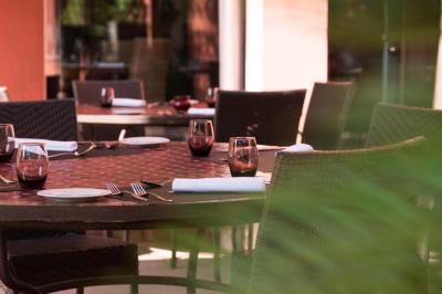 Hotel restaurant Spa Disini Montpellier Est, The Originals Relais 3 Hotel restaurant Spa Disini Montpellier Est, The Originals Relais 3