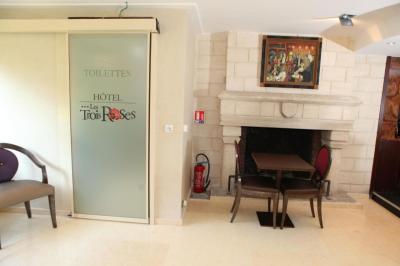 Hôtel Les Trois Roses, Meylan Grenoble 5 Hôtel Les Trois Roses, Meylan Grenoble 5