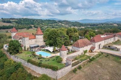 Château Chapeau Cornu 8 Château Chapeau Cornu 8