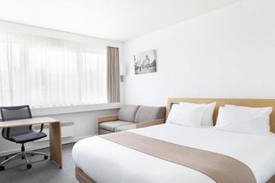 Holiday Inn Lille Ouest Englos by IHG 9 Holiday Inn Lille Ouest Englos by IHG 9
