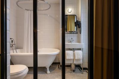 Avalon Cosy Hotel Paris 4 Avalon Cosy Hotel Paris 4