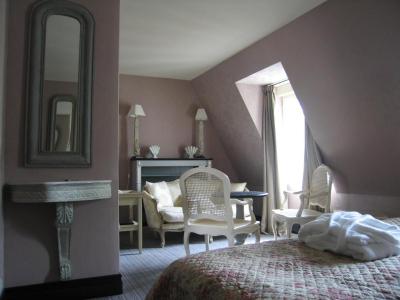 Hôtel Chateaubriand 3 Hôtel Chateaubriand 3