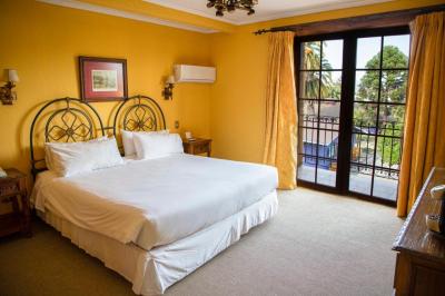 Hotel Santa Cruz Plaza 10 Hotel Santa Cruz Plaza 10