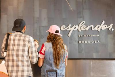 Esplendor Wyndham Mendoza Hotel 8 Esplendor Wyndham Mendoza Hotel 8