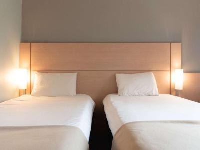 Hotel ibis Pilar 9 Hotel ibis Pilar 9