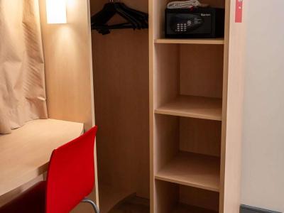 Hotel ibis Pilar 5 Hotel ibis Pilar 5