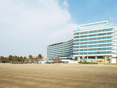 Las Americas Torre Del Mar Hotel 6 Las Americas Torre Del Mar Hotel 6
