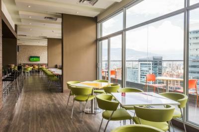 Hampton Hilton Medellin Hotel 3 Hampton Hilton Medellin Hotel 3