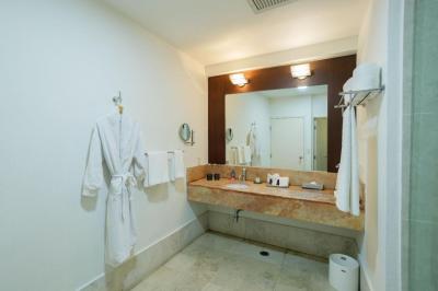 Camino Real Pachuca Hotel 5 Camino Real Pachuca Hotel 5