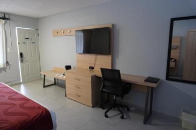 Quality Inn Piedras Negras Hotel 10 Quality Inn Piedras Negras Hotel 10