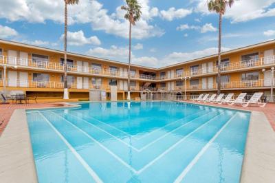 Quality Inn Piedras Negras Hotel 5 Quality Inn Piedras Negras Hotel 5