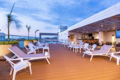 Hilton Garden Inn Santa Marta Hotel 3 Hilton Garden Inn Santa Marta Hotel 3