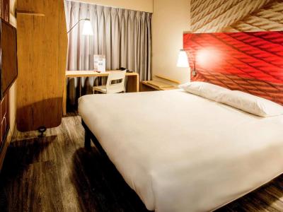 Hotel Ibis Cali Granada 6 Hotel Ibis Cali Granada 6