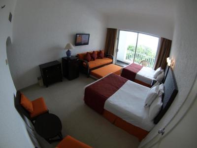 Sierra Mar All Inclusive at Tesoro 2 Sierra Mar All Inclusive at Tesoro 2