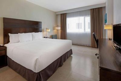Wyndham Garden Cancun Downtown 6 Wyndham Garden Cancun Downtown 6