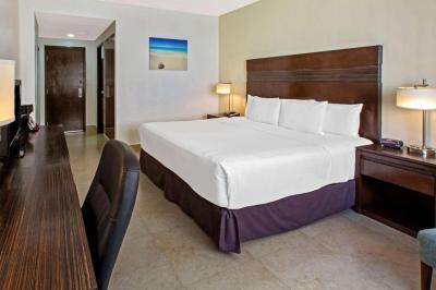 Wyndham Garden Cancun Downtown 3 Wyndham Garden Cancun Downtown 3