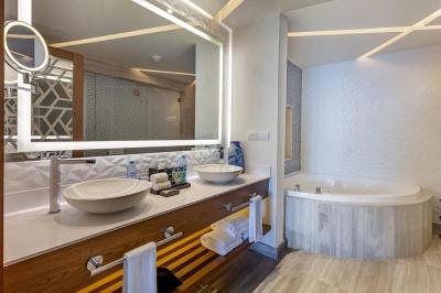 Royalton CHIC Cancun Resort 9 Royalton CHIC Cancun Resort 9