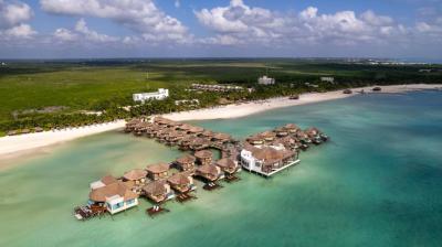 Palafitos Overwater Bungalows Catamarán 8 Palafitos Overwater Bungalows Catamarán 8